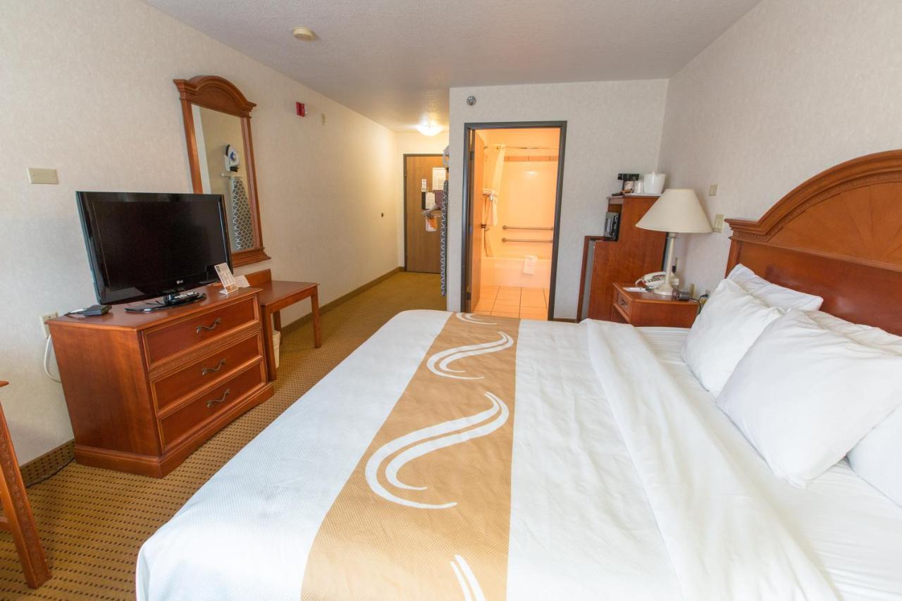 Quality Inn & Suites University Laramie Buitenkant foto