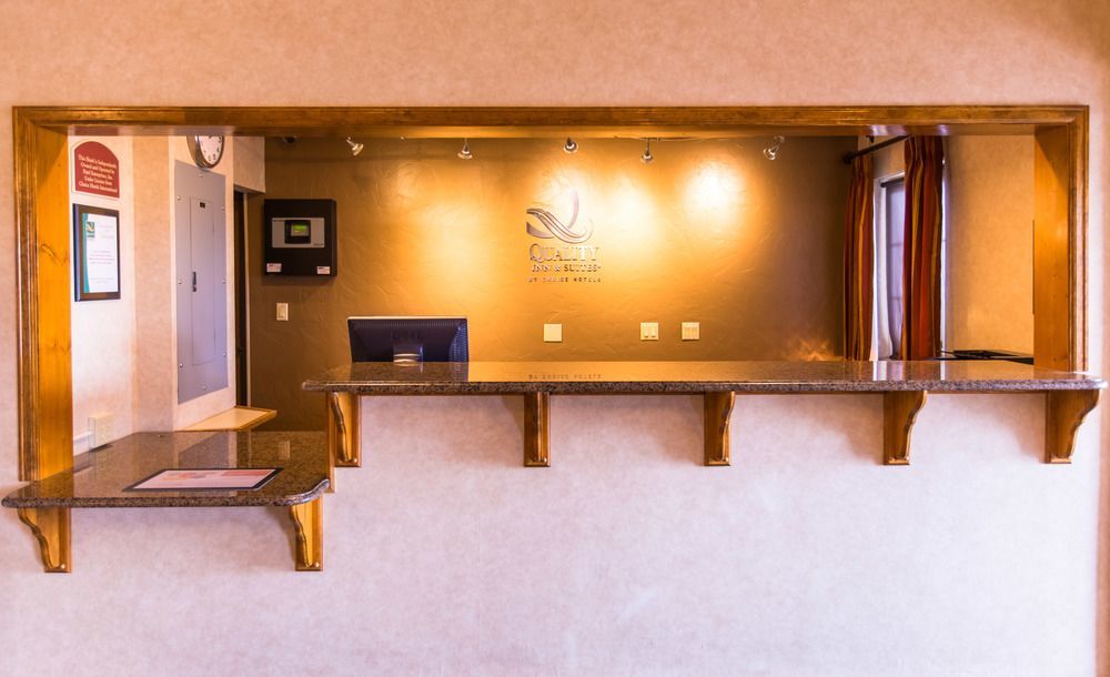 Quality Inn & Suites University Laramie Buitenkant foto