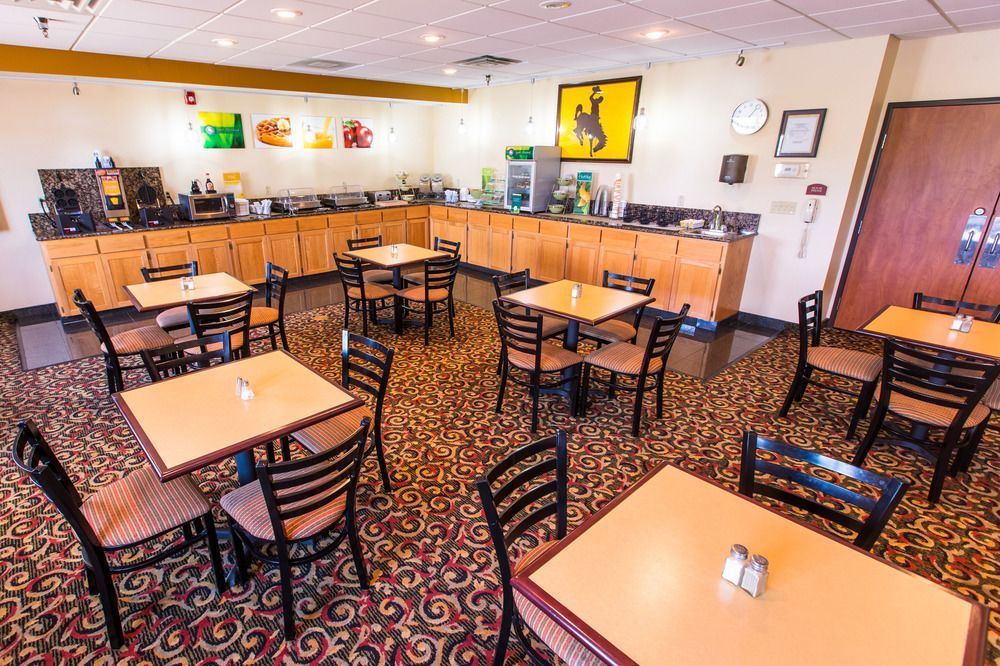 Quality Inn & Suites University Laramie Buitenkant foto